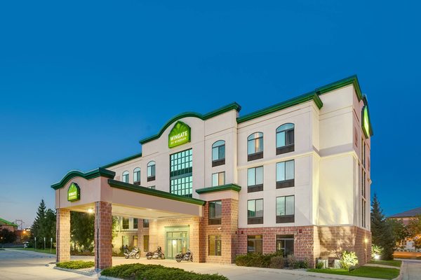 Wingate by Wyndham Fargo — Property