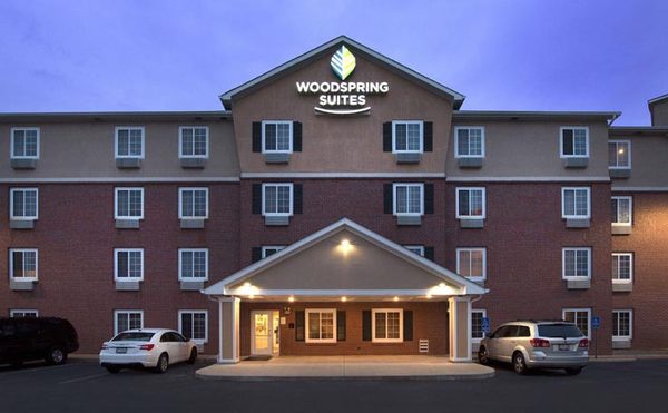 Woodspring Suites St Louis Arnold — Property