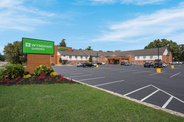 Wyndham Garden Galena Hotel Day Spa Galena Illinois — Property