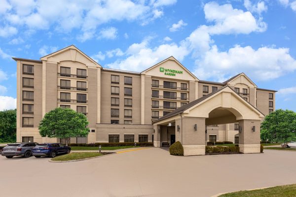 Wyndham Garden Kansas City Airport — Property