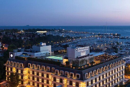 Wyndham Grand Istanbul Kalamis Marina Hotel Istanbul — Property
