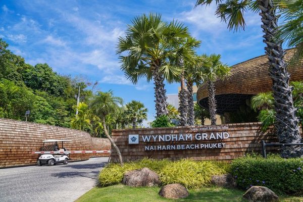Wyndham Grand Nai Harn Beach Phuket — Property