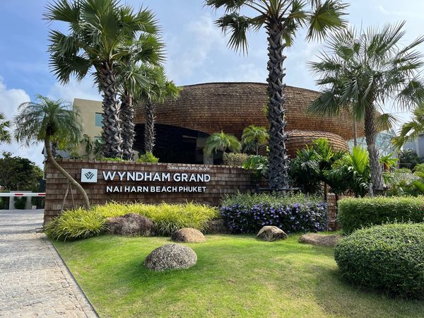 Wyndham Grand Nai Harn Beach Phuket — Property