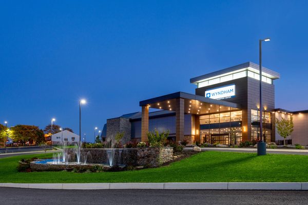 Wyndham Lancaster Resort and Convention Center — Property