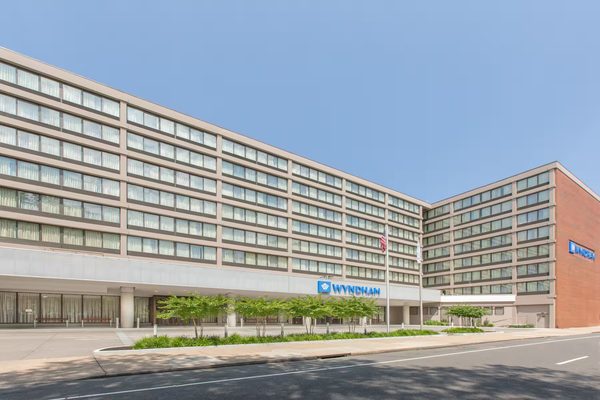 Wyndham Philadelphia Historic District — Property