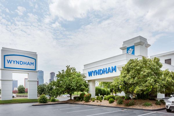 Wyndham Riverfront Little Rock — Property