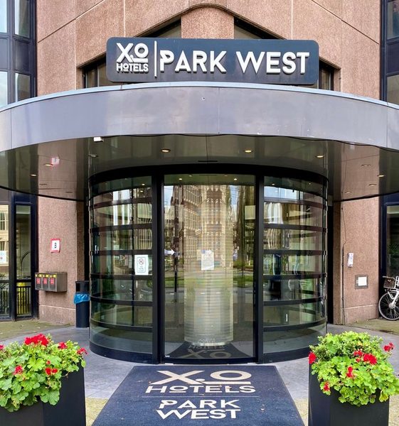 XO Hotels Park West — Property