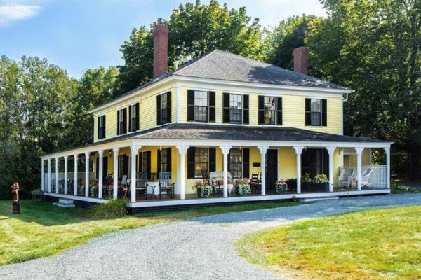 Yellow House Inn — Property