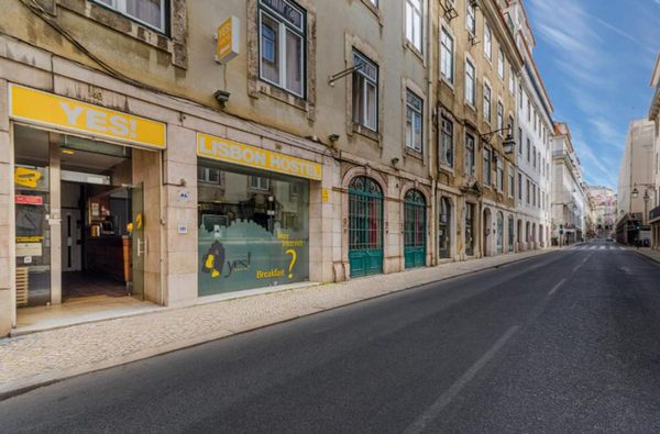 Yes Lisbon Hostel — Property