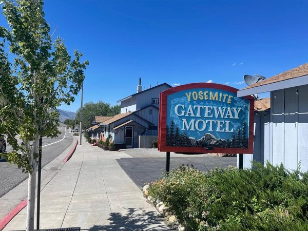Yosemite Gateway Motel — Property