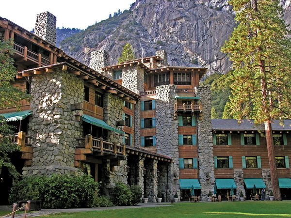 Yosemite Valley Lodge Yosemite National Park California — Property
