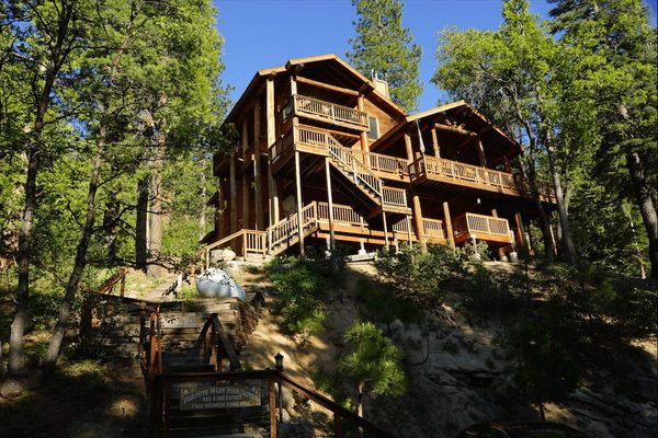 Yosemite West High Sierra Bed and Breakfast — Property