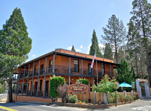 Yosemite Westgate Lodge — Property