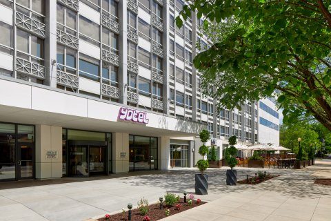 YOTEL Washington DC — Property