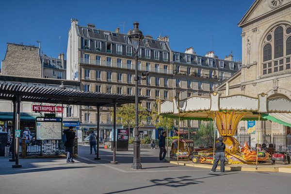 Yuna Montmartre — Property