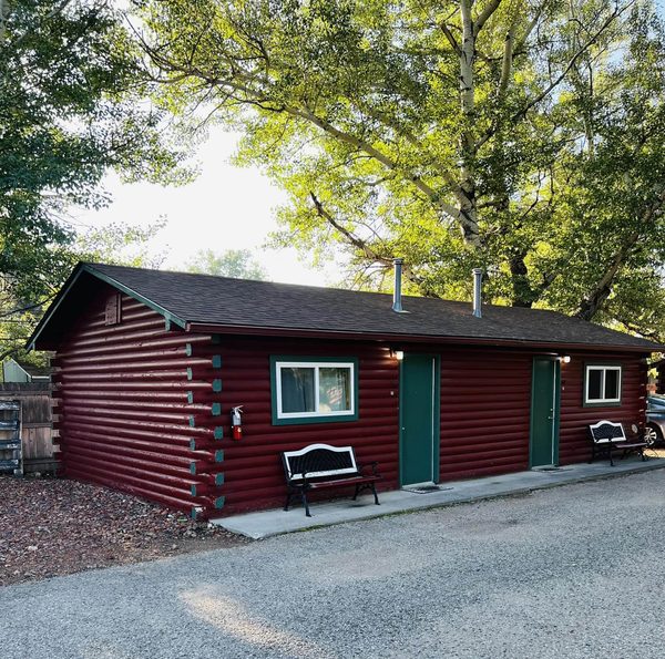 Z Bar Cabins And Motel — Property