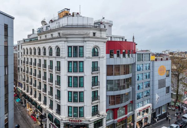 Zagreb Hotel Istanbul — Property
