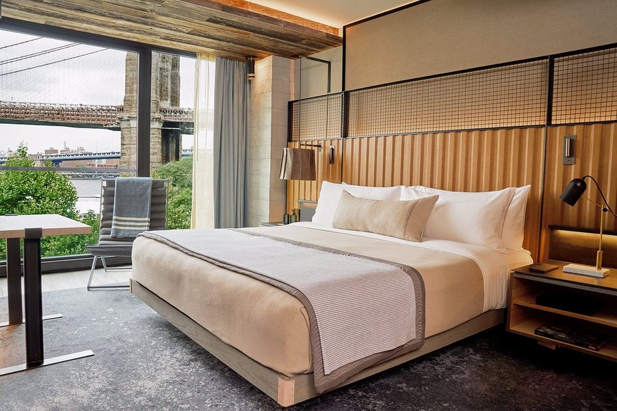 1 Hotel Brooklyn Bridge — Guest room