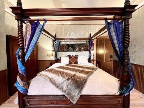 1001 Nights Historic Bed And Breakfast Adults Only — Guest room