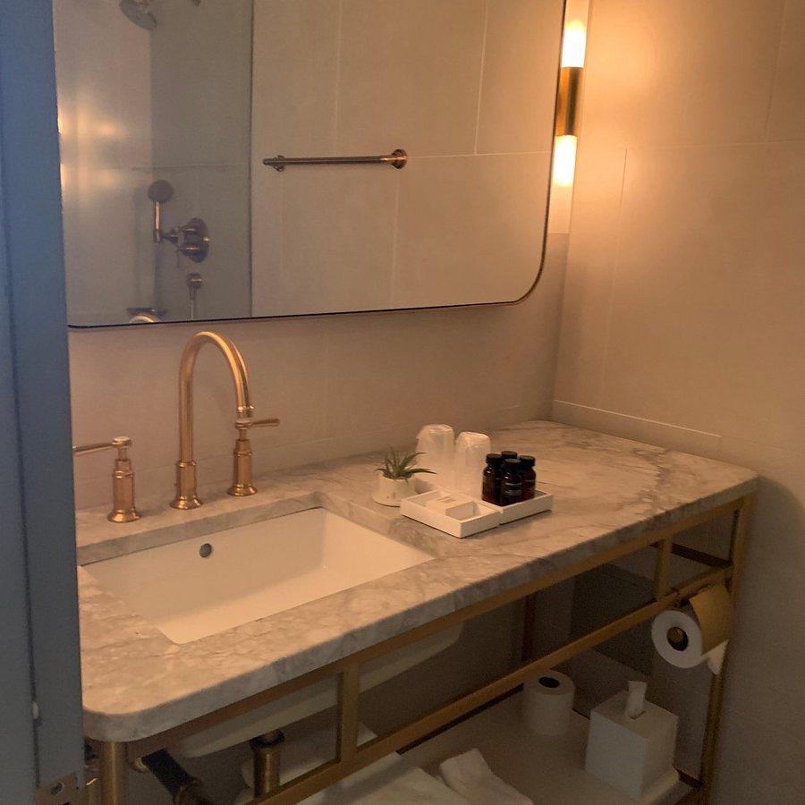 11 Howard New York City New York — Bathroom