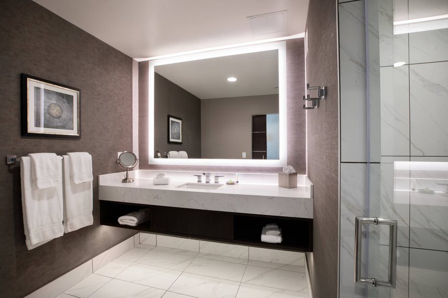 1812 Overture B B — Bathroom