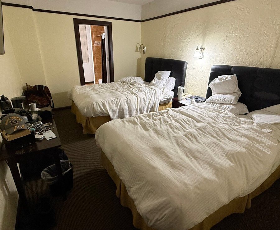 1929 Hotel Seville — Guest room