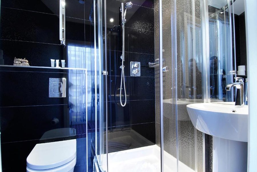 2 Chesham Hotel Belgravia — Bathroom