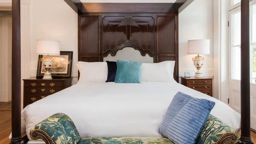 20 South Battery — Guest room