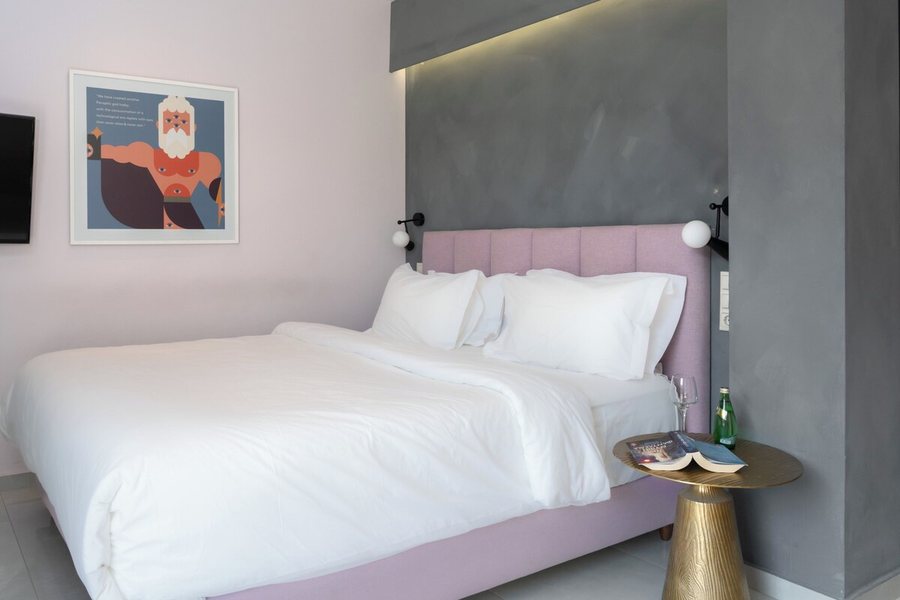 24K Athena Suites — Guest room