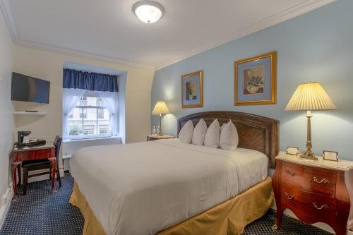 3 West Club New York City New York — Guest room