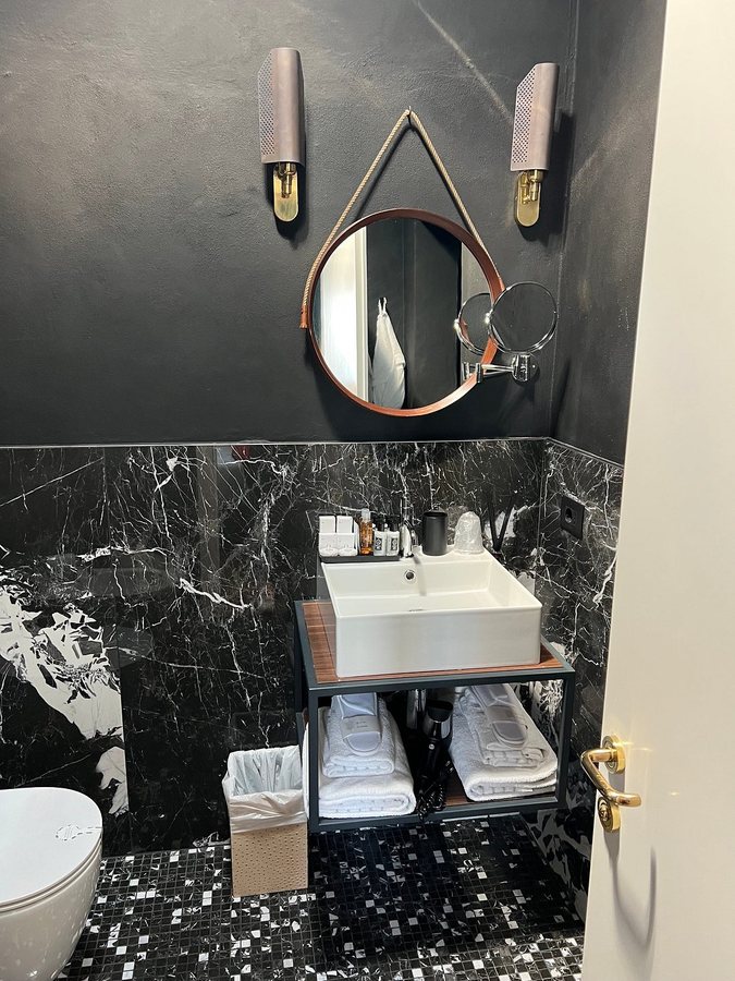 4F Boutique Hotel — Bathroom
