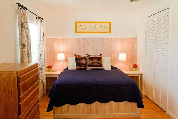 4UR Ranch — Guest room