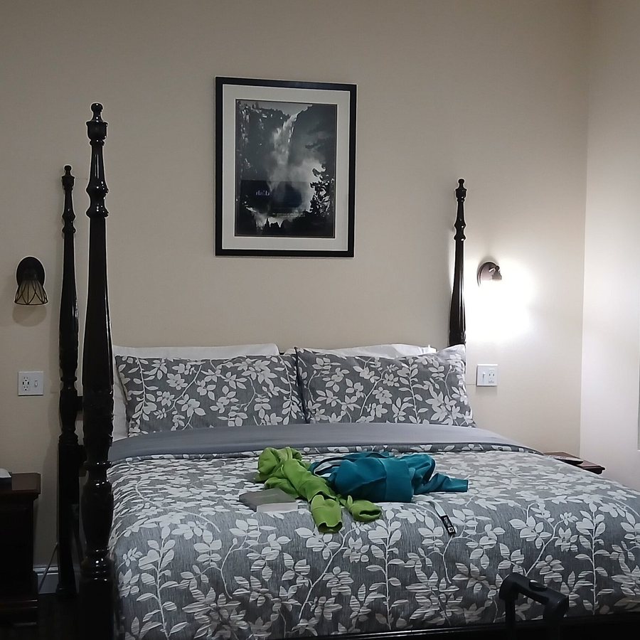 5th Street Inn — Guest room