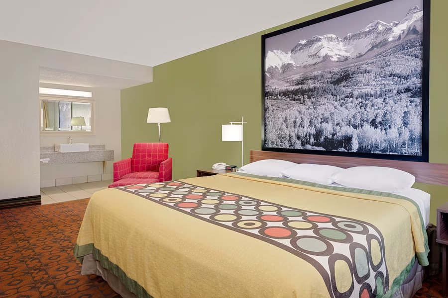 7 Star Motel — Guest room