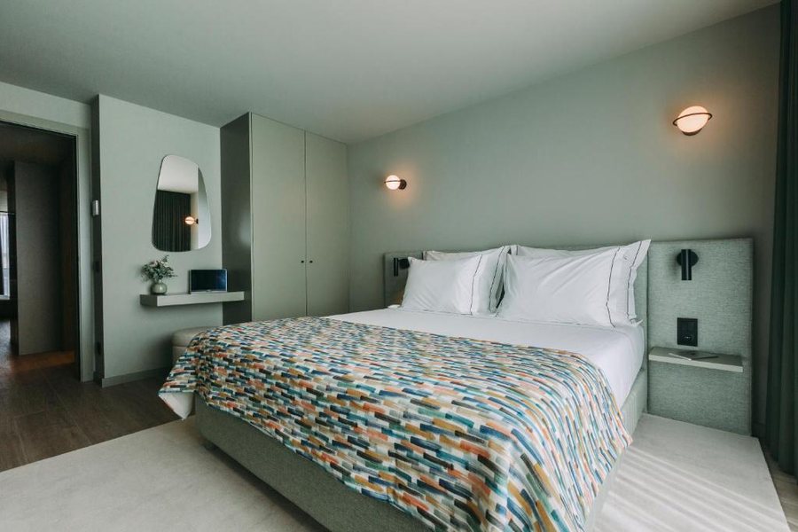 705 O Porto Hotel — Guest room