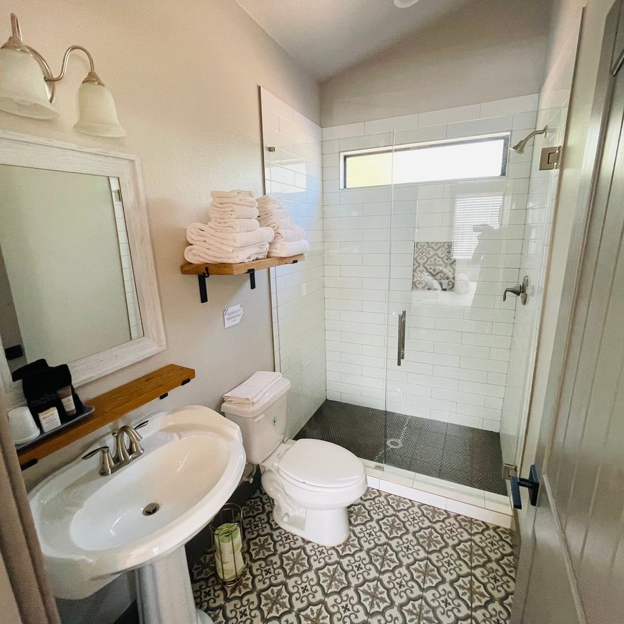 7a Ranch — Bathroom