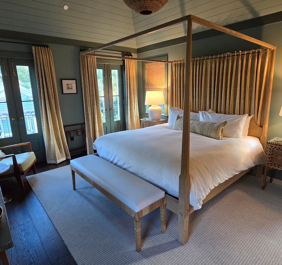 86 Cannon Charleston — Guest room