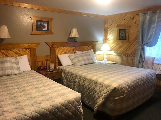 A Stone s Throw Bed Breakfast — Guest room