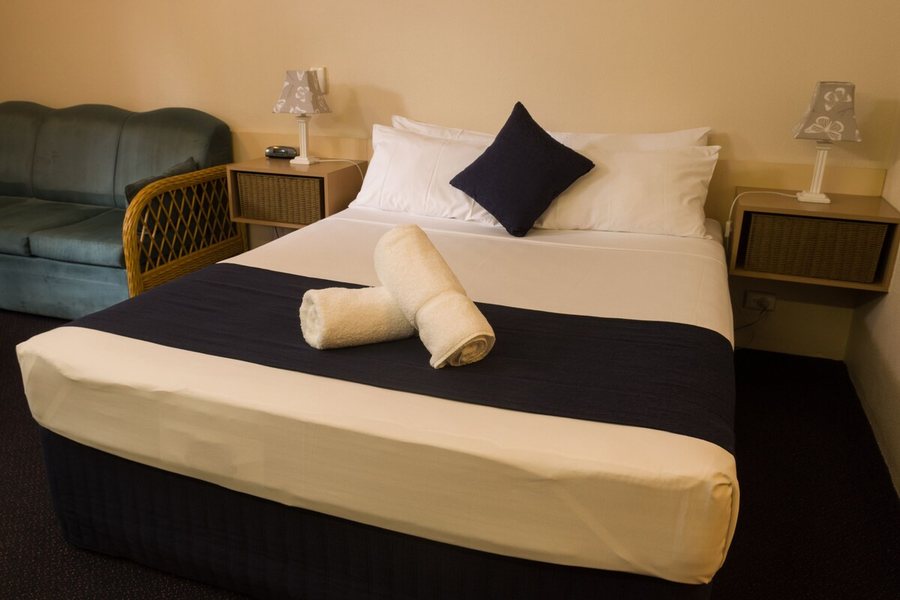 Aaa Lancaster Court Motel — Guest room