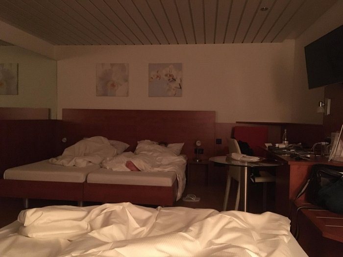 Aarauerhof Self Check in — Guest room