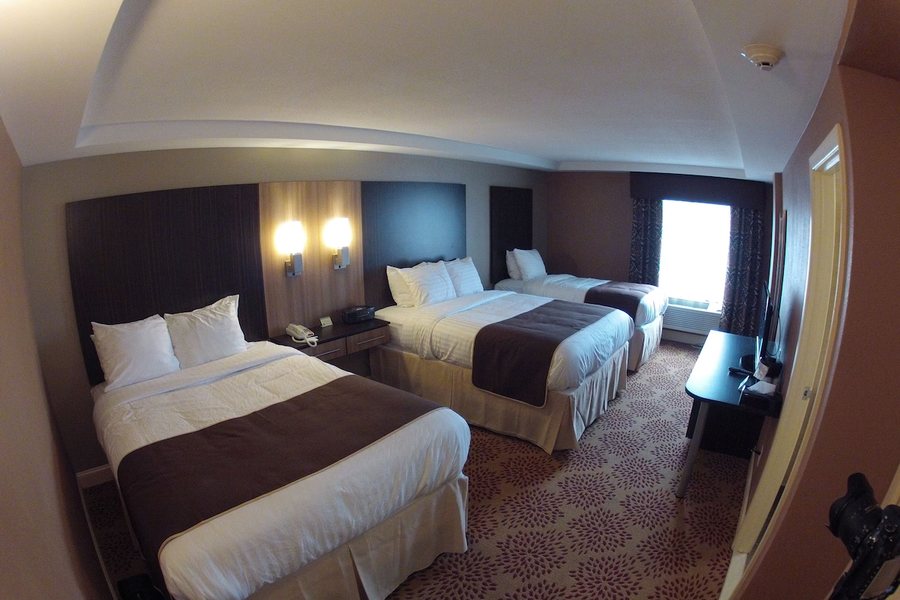 Aashram Hotel by Niagara River — Guest room