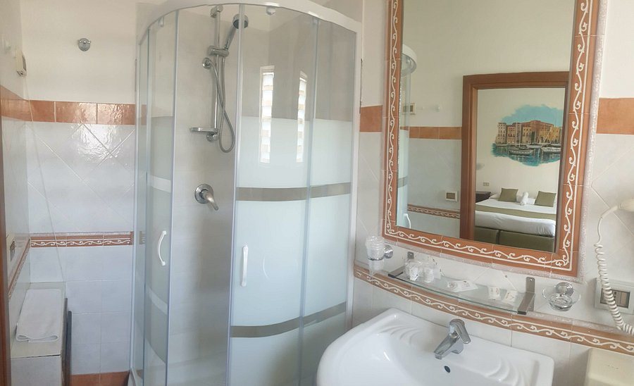 Abali Gran Sultanato — Bathroom