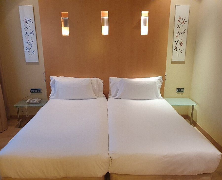 Abba Madrid Hotel — Guest room