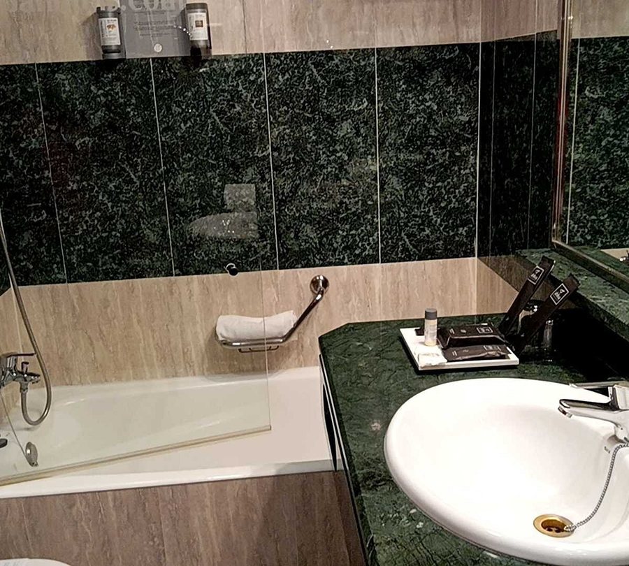 Abba Rambla Hotel Barcelona Catalonia — Bathroom