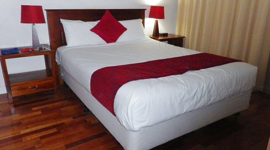 Abbey On Roma — Guest room