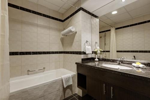 Abidos Hotel Apartment — Bathroom