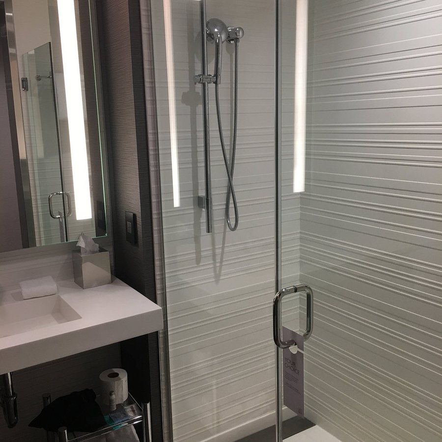 AC Hotel Boston Cambridge — Bathroom