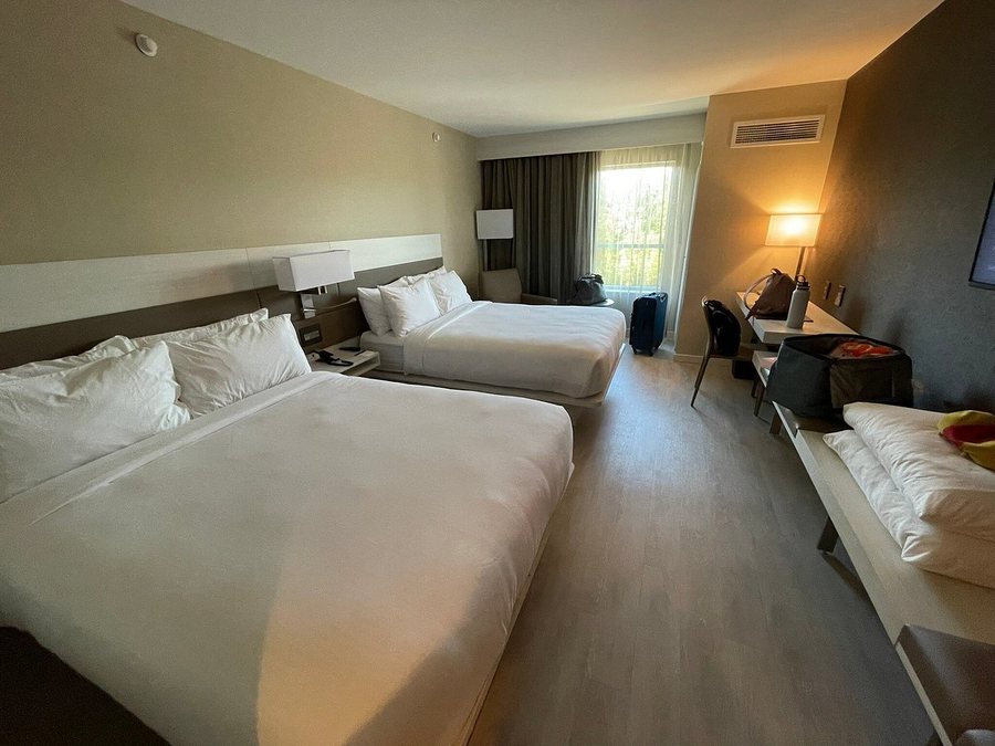 AC Hotel Portland Beaverton — Guest room