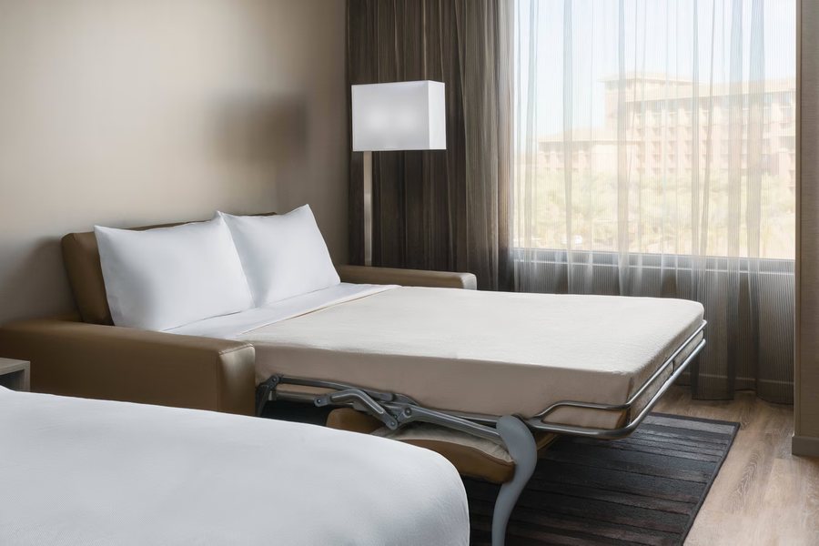 AC Hotel Scottsdale North — Guest room