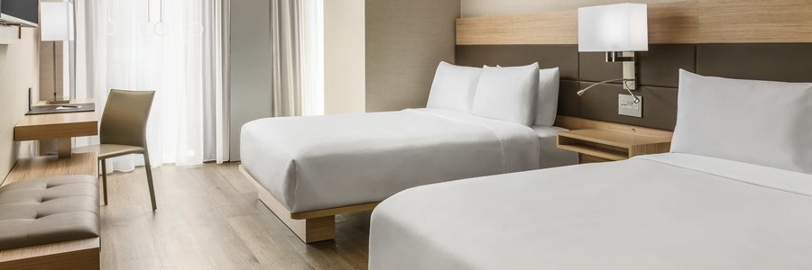AC Hotel Washington DC Downtown — Guest room